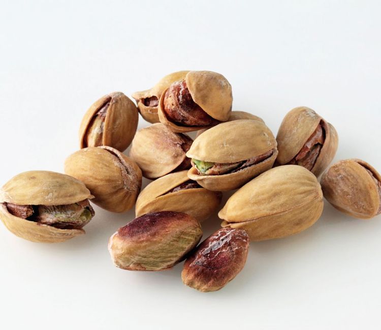 Pecan nuts are magnificent and can be eaten raw or in awide range of baked items such as cakes, biscuits, cookies and slices